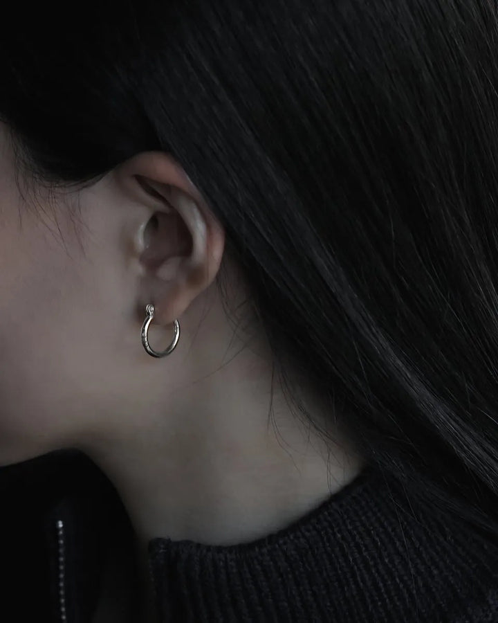 316L line hoop pierce #P06